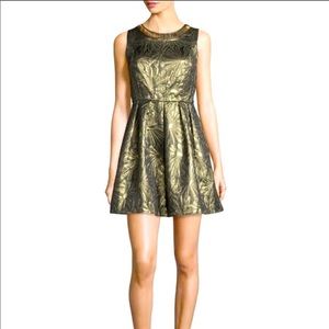 ROMEO + JULIET COUTURE |Gold Metallic Dress